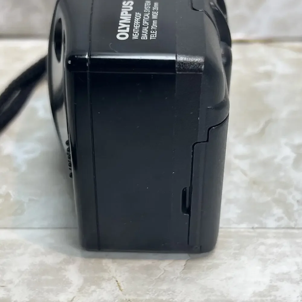 Olympus Infinity Twin Quartz Date AF 35mm 70mm Weatherproof Camera Tested Japan